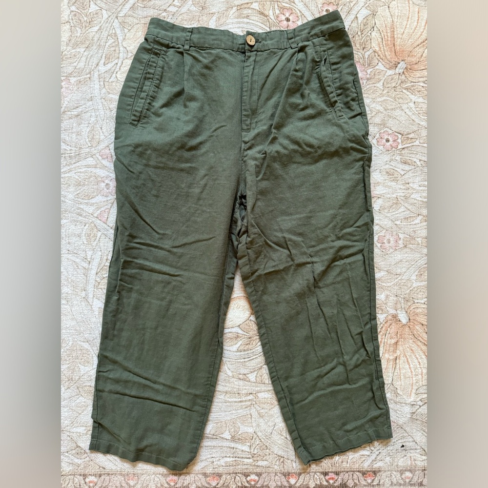 Grae Cove Linen Capris - L